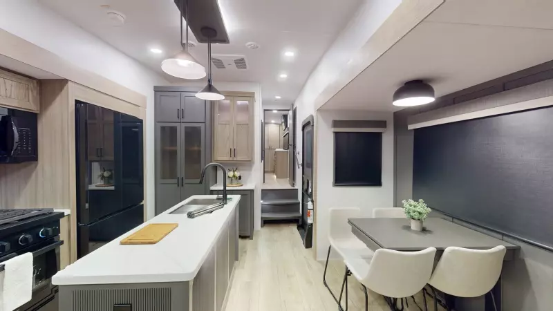 Rockwood Signature Fifth Wheels Main Room