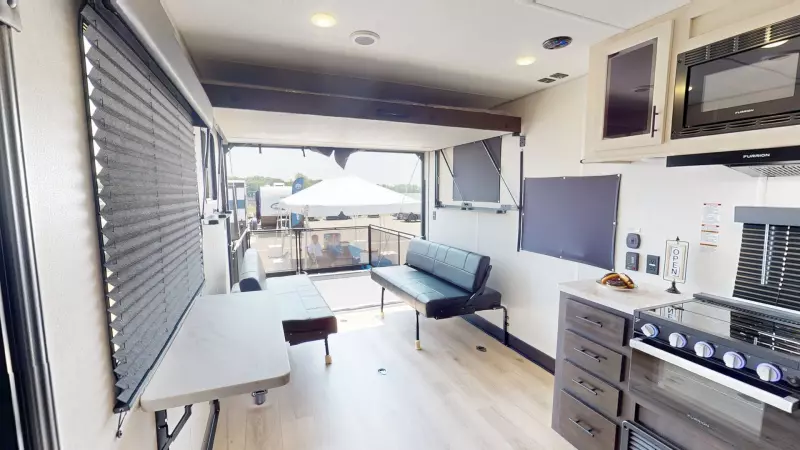 25SUT Floorplan Main Room